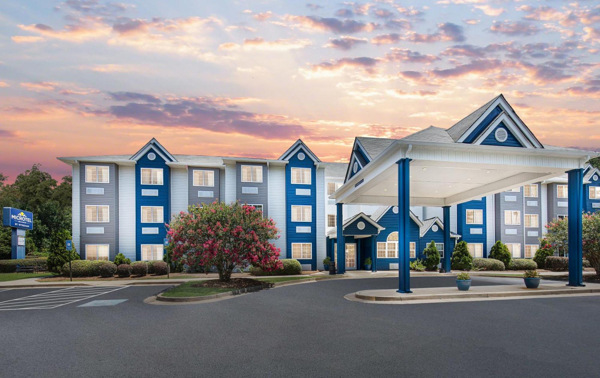 Microtel Inn & Suites Columbus North Esterno foto