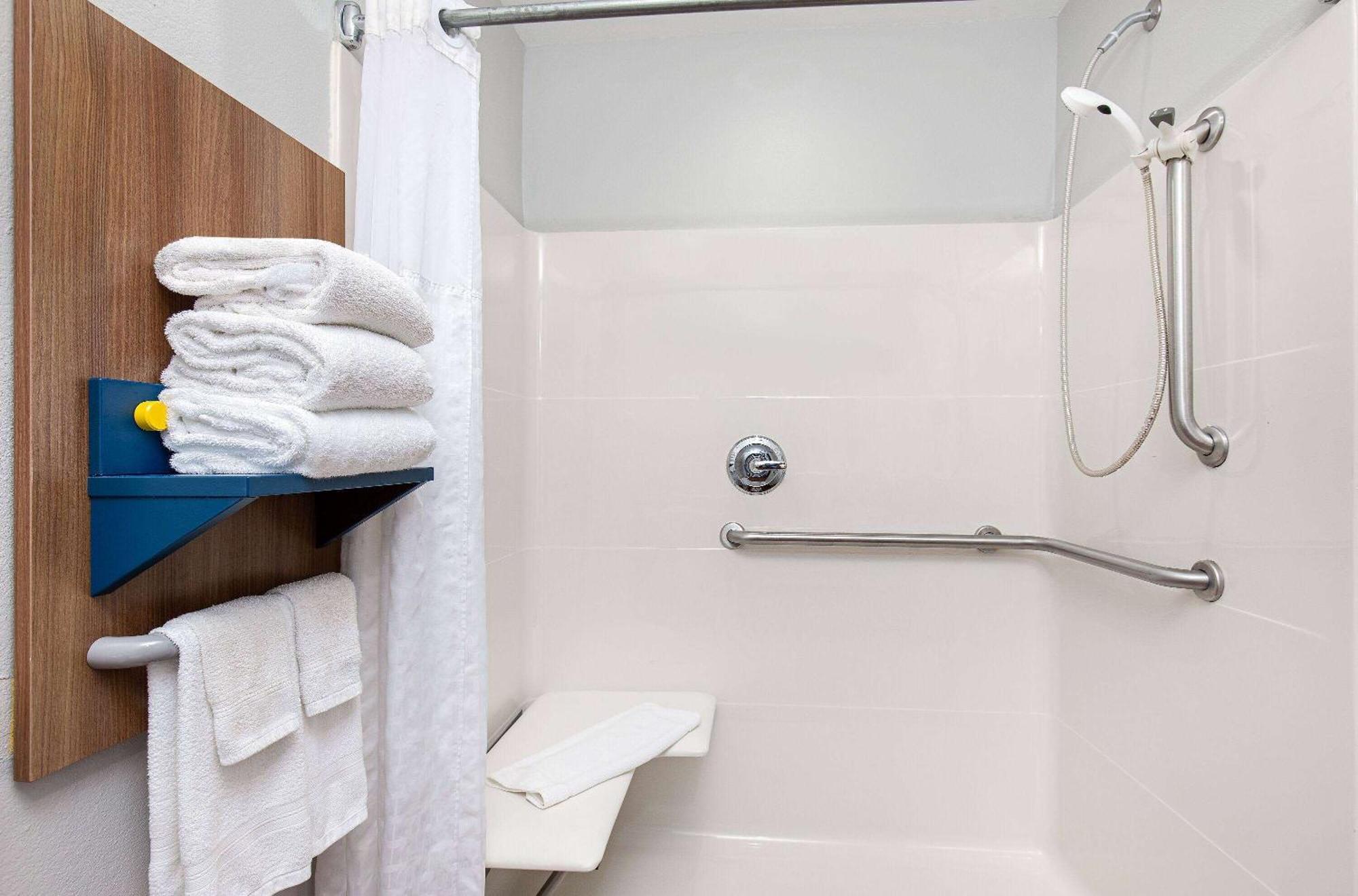 Microtel Inn & Suites Columbus North Esterno foto