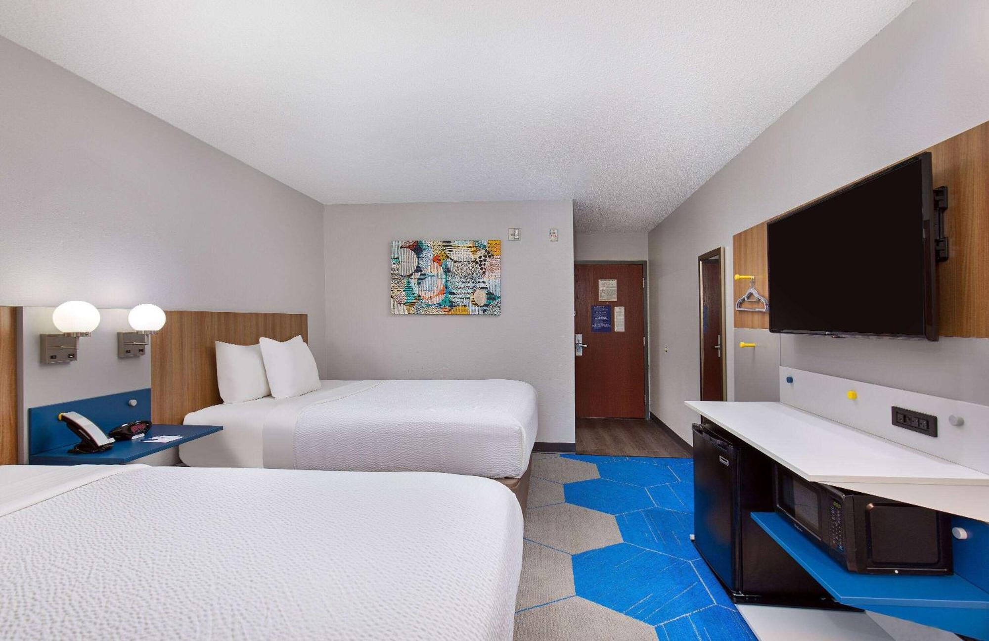Microtel Inn & Suites Columbus North Esterno foto