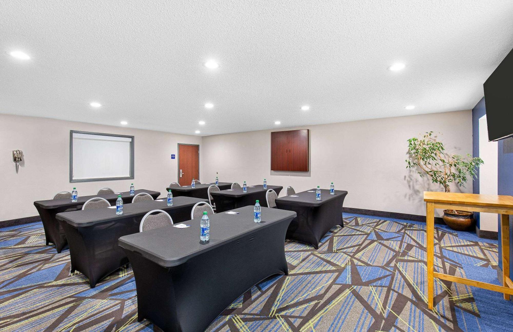 Microtel Inn & Suites Columbus North Esterno foto
